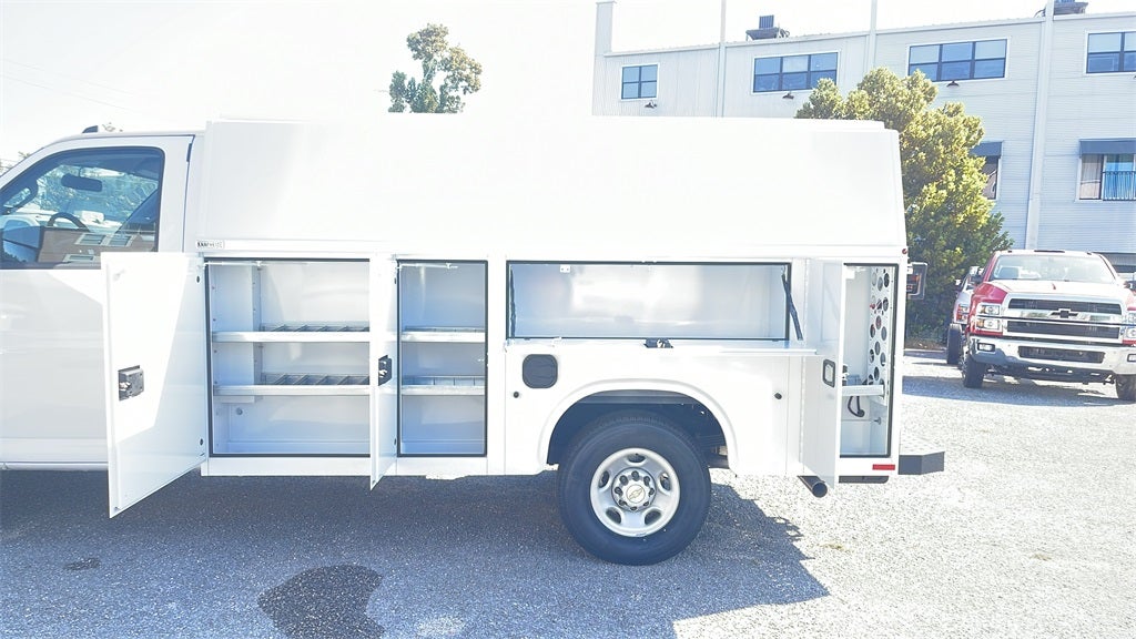 2025 Chevrolet Express Commercial Cutaway Work Van