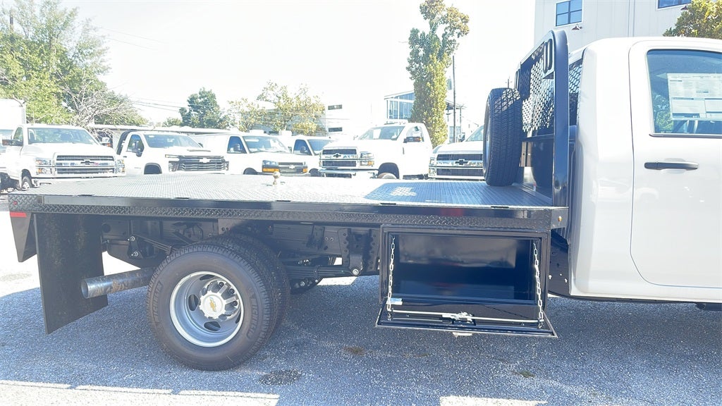 2025 Chevrolet Silverado 3500HD CC Work Truck