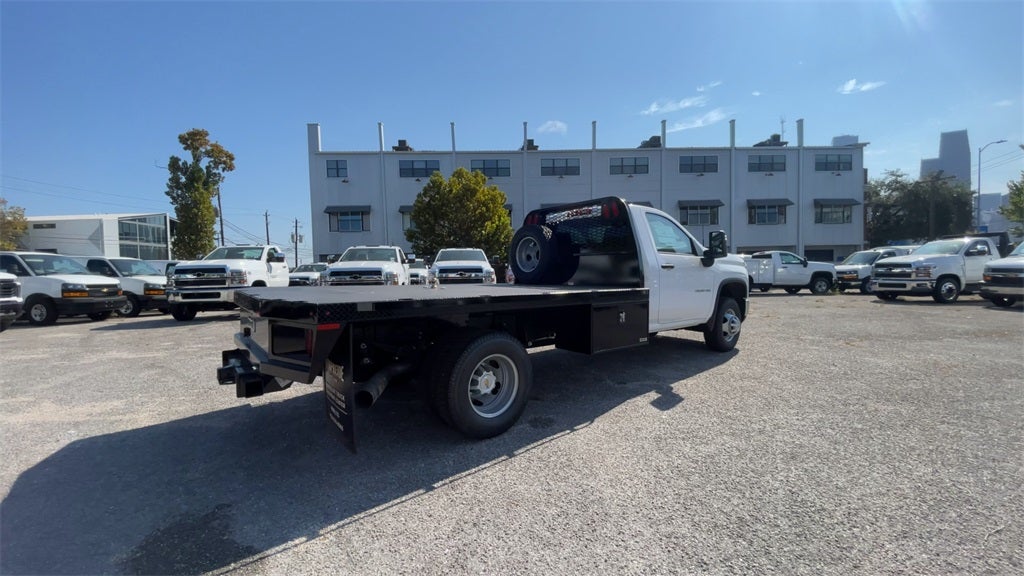 2025 Chevrolet Silverado 3500HD CC Work Truck