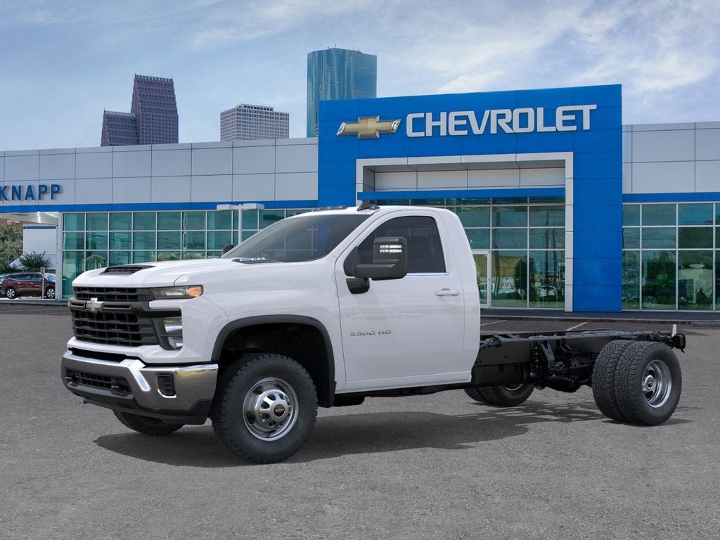 2025 Chevrolet Silverado 3500HD CC Work Truck