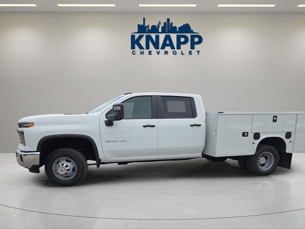 2026 Chevrolet Silverado 3500HD CC Work Truck