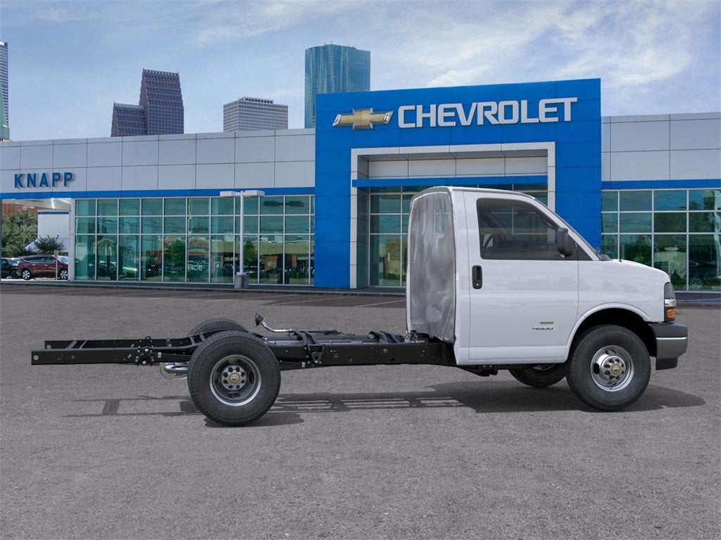 2025 Chevrolet Express Commercial Cutaway Work Van