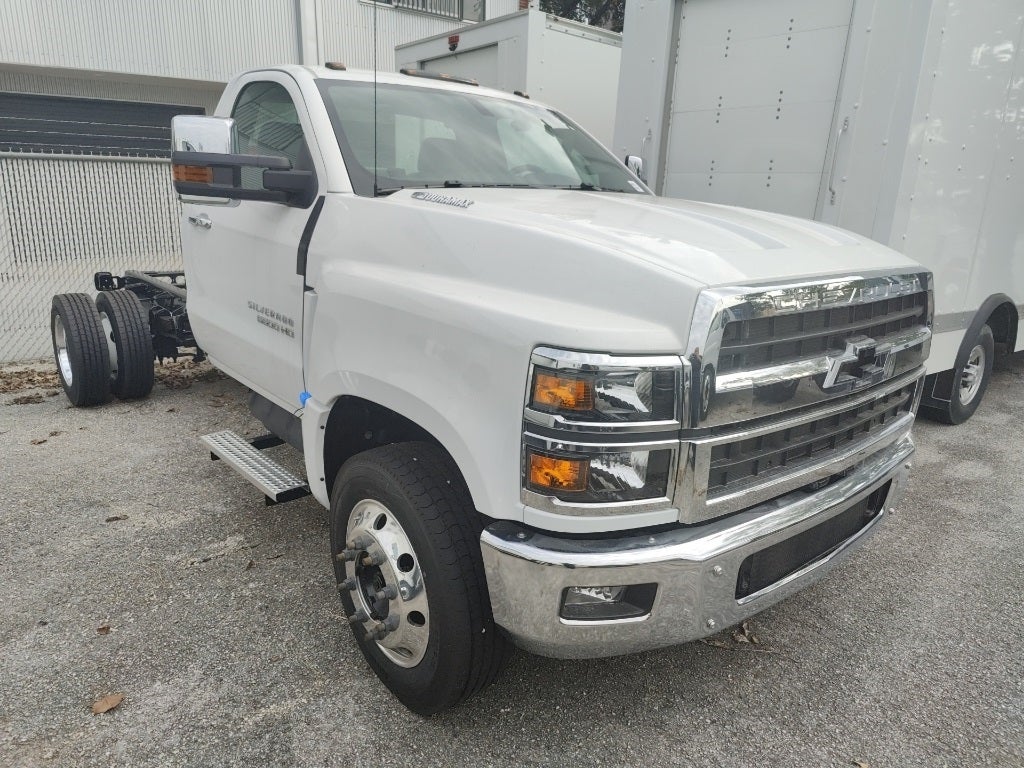2024 Chevrolet Silverado MD Work Truck