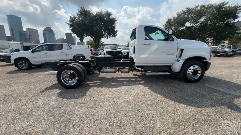 2024 Chevrolet Silverado MD Work Truck