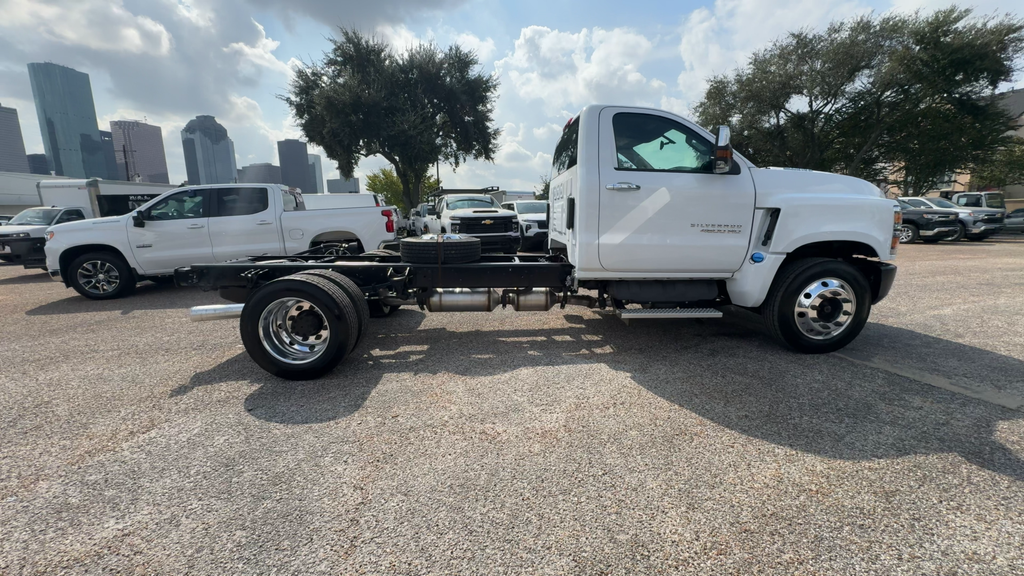 2024 Chevrolet Silverado MD Work Truck
