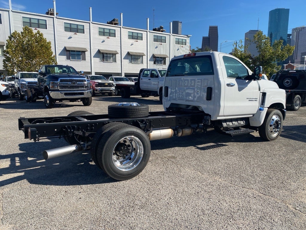 2024 Chevrolet Silverado MD Work Truck
