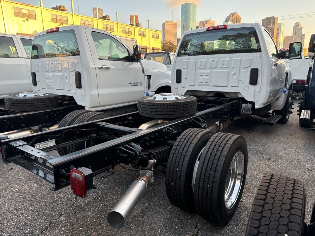 2024 Chevrolet Silverado MD Work Truck