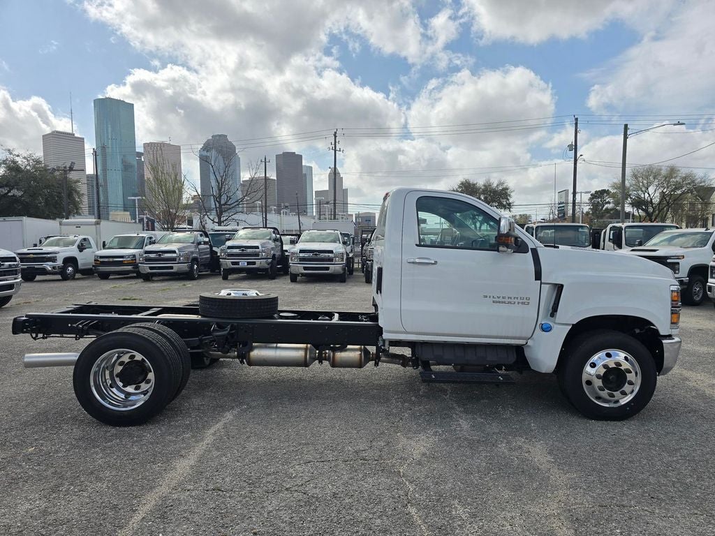 2024 Chevrolet Silverado MD Work Truck