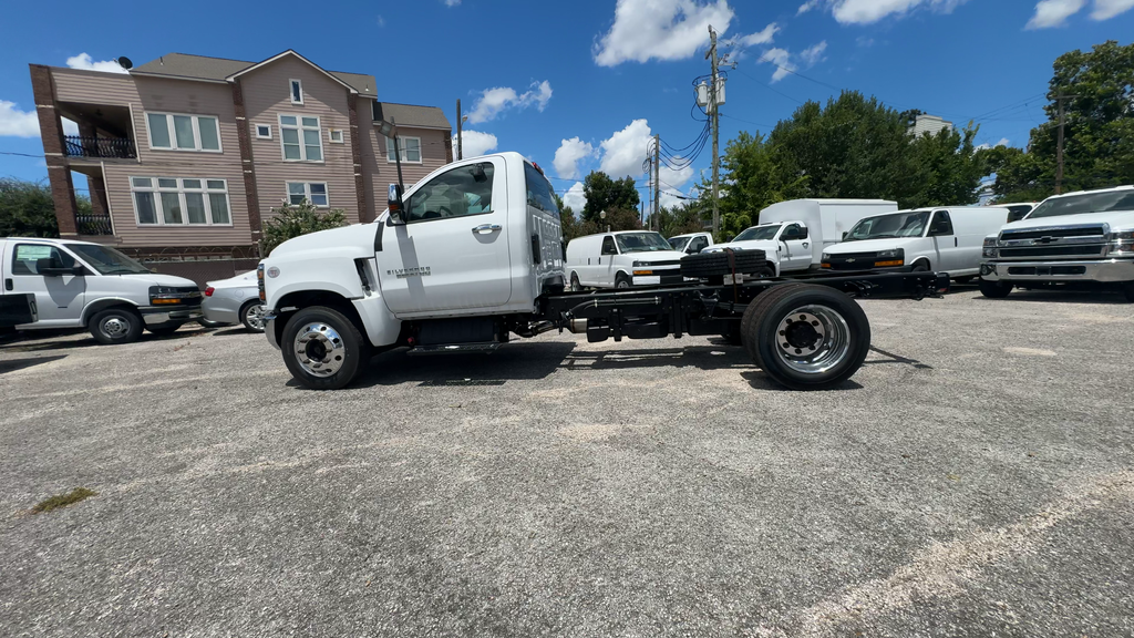 2024 Chevrolet Silverado MD Work Truck